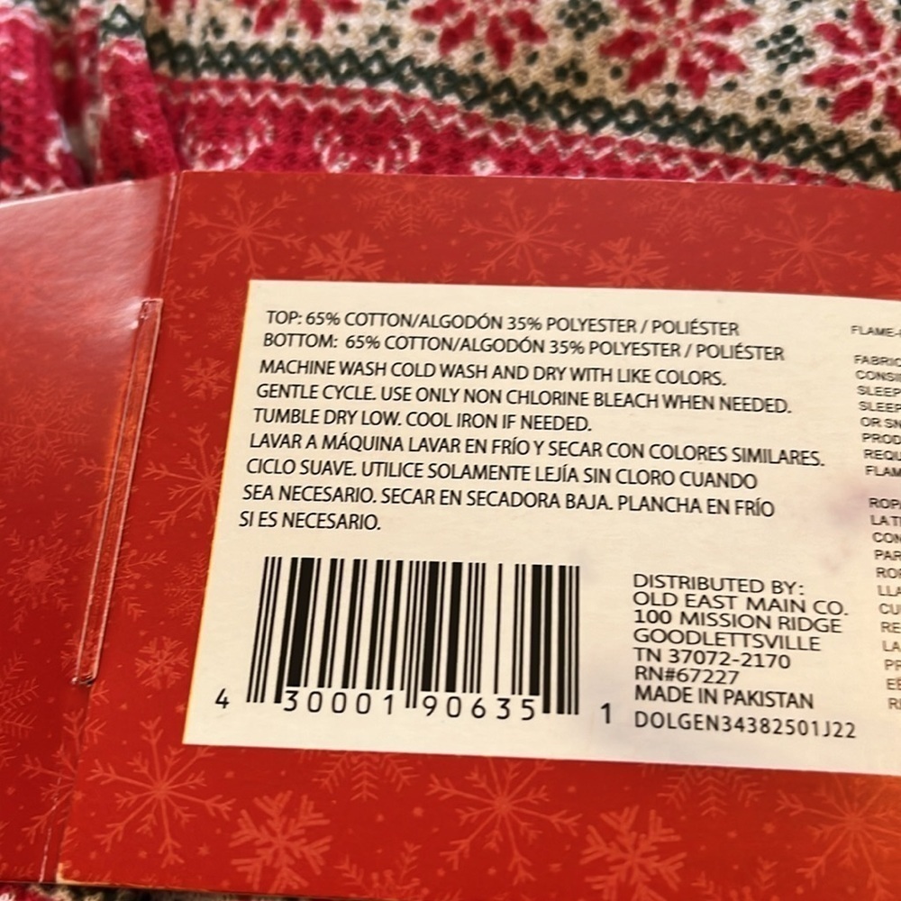 NWT-holiday style-swiggles-2T-2 piece long sleeve PJ set. Pajamas/sleepwear. - Picture 4 of 5